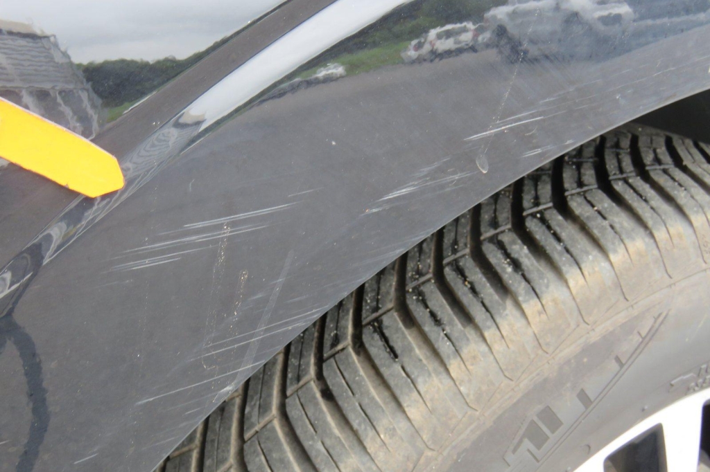 Volvo XC60 2020 фото 16