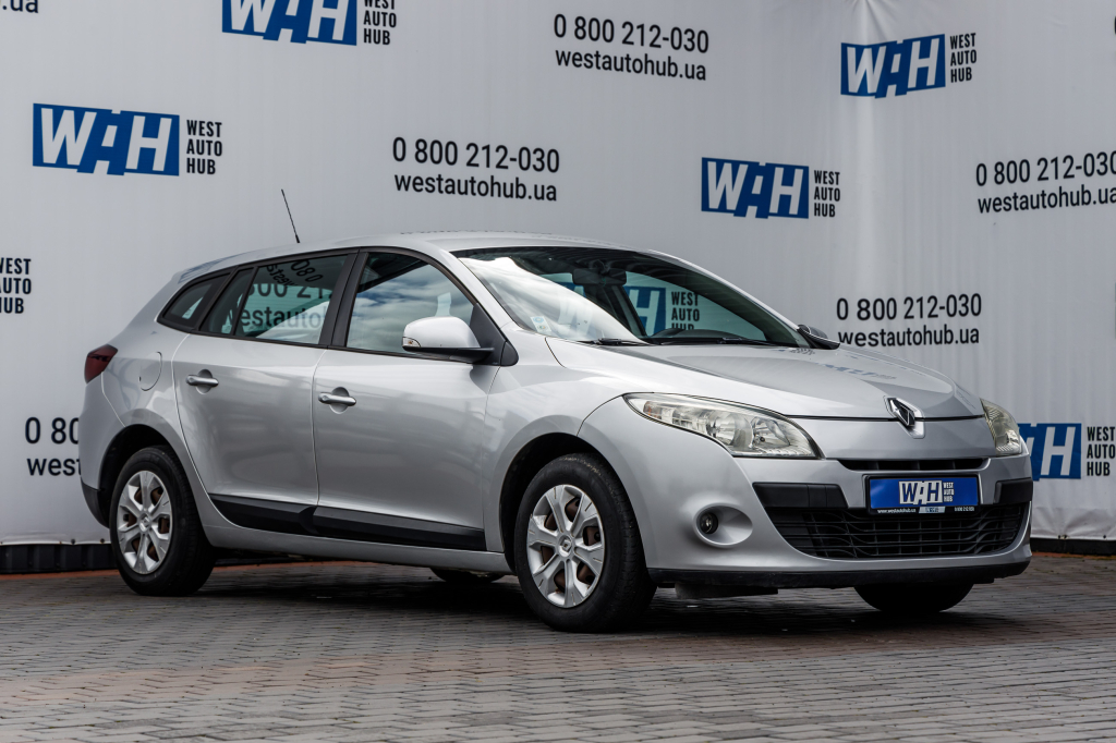 Renault Megane 2010 photo 2