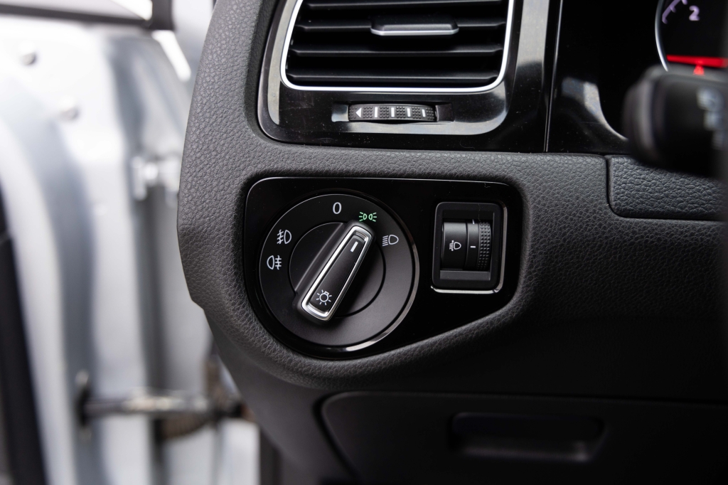 Volkswagen Golf Allstar 2016 фото 17