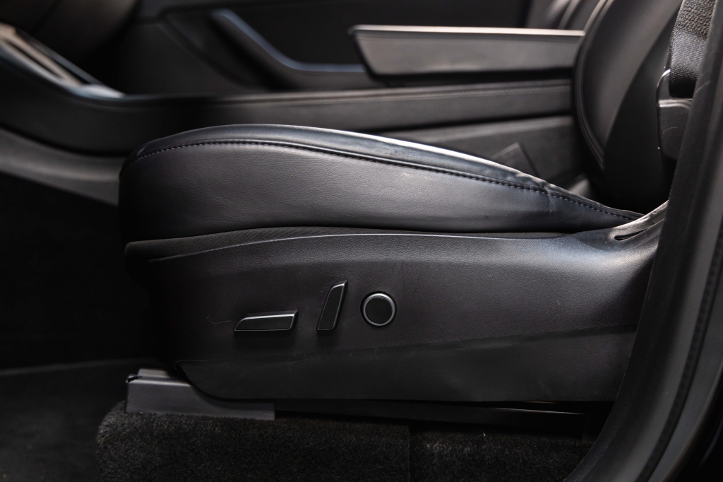 Tesla Model Y Long Range Dual Motor 2022 фото 16