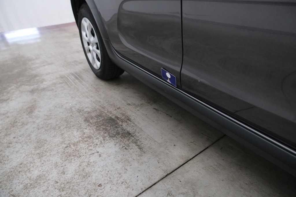 Citroen C3 2018 photo 24