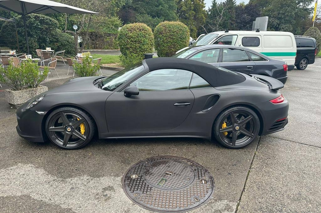 Porsche 911 Turbo S 2016 фото 4