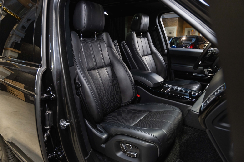 Land Rover Range Rover Vogue 2013 фото 36