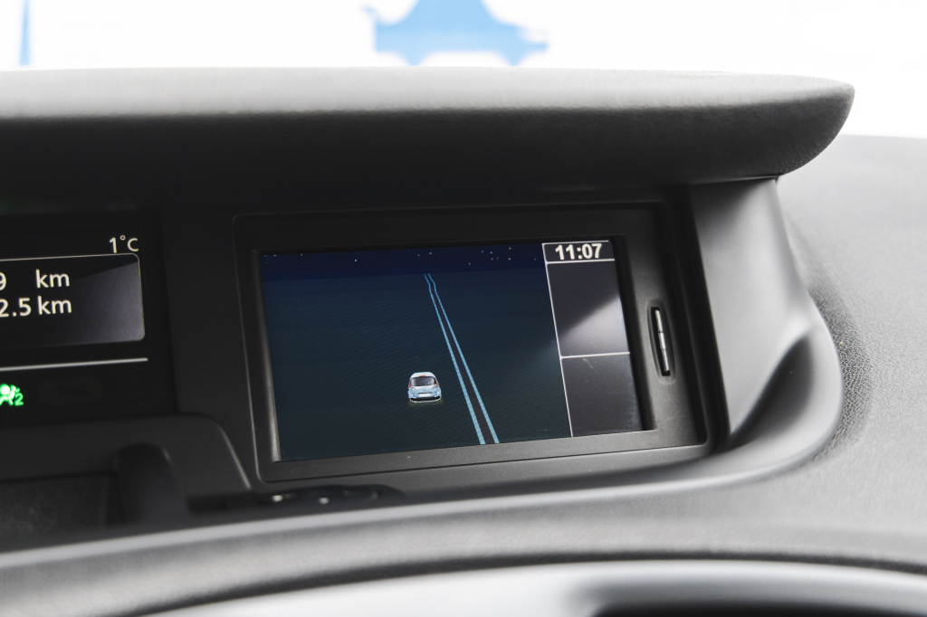 Renault Scenic 2013 фото 18