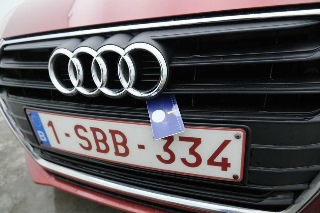 Audi A4 2017 фото 35