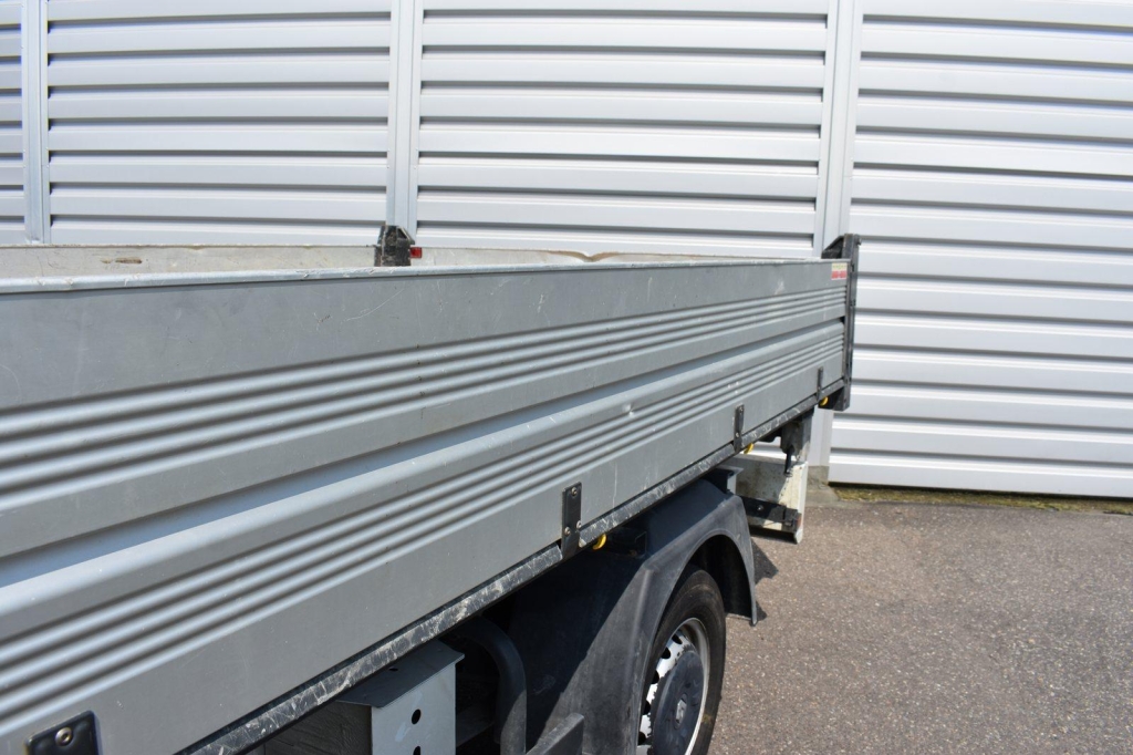 Renault Master Pritsche 2018 photo 36