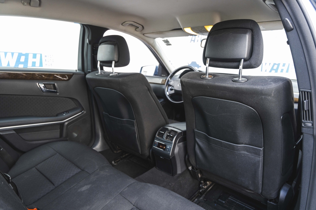 Mercedes-Benz E-Class 2010 фото 35