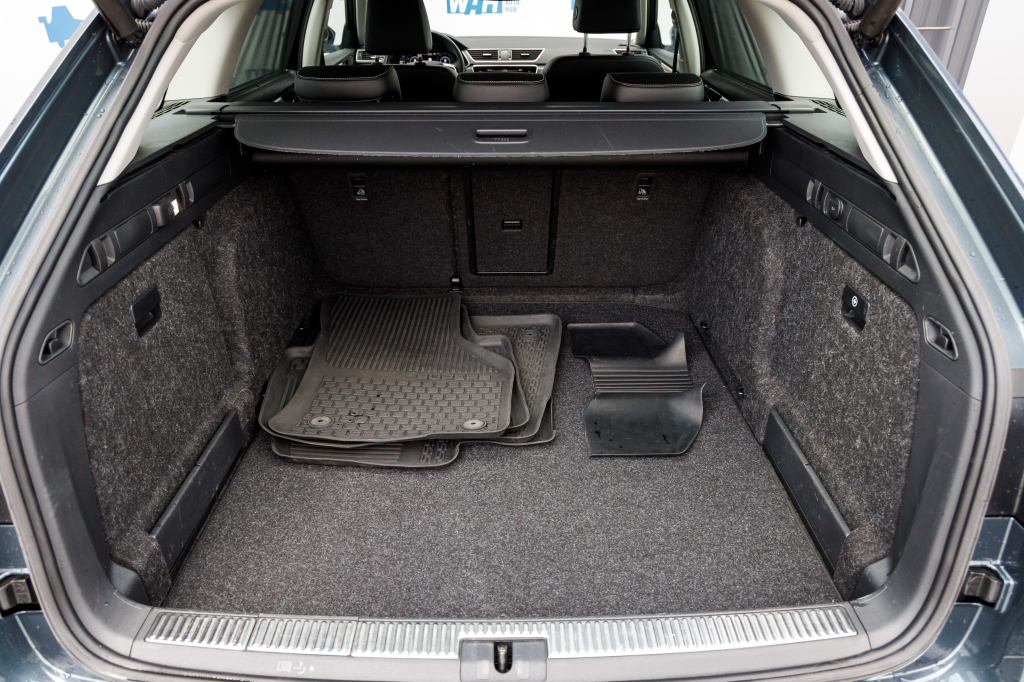 Skoda Superb 2019 photo 38