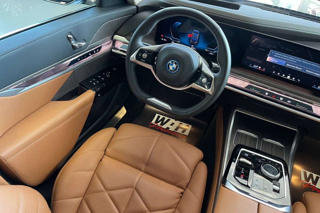 BMW i7 xDrive60 2023 фото 17