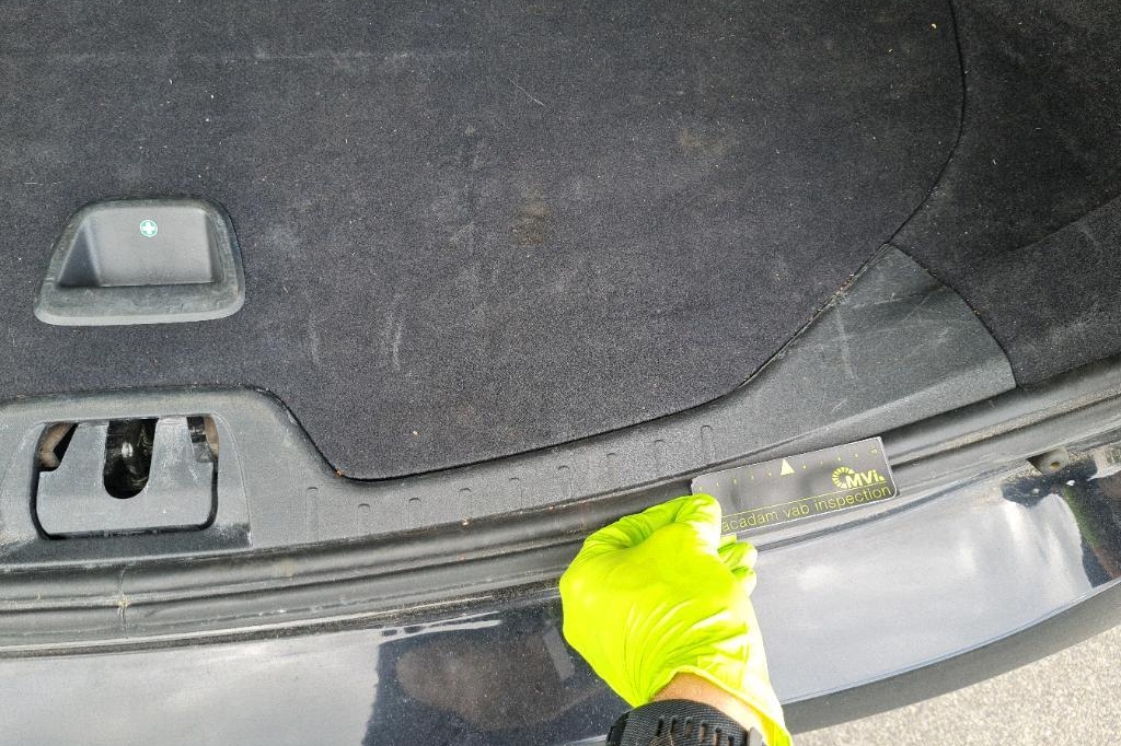 Volvo V60 2017 фото 31