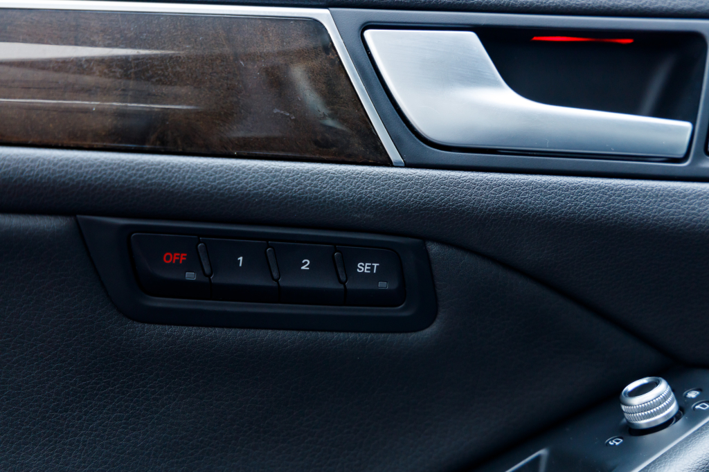 Audi Q5 Premium Plus  2012 photo 34