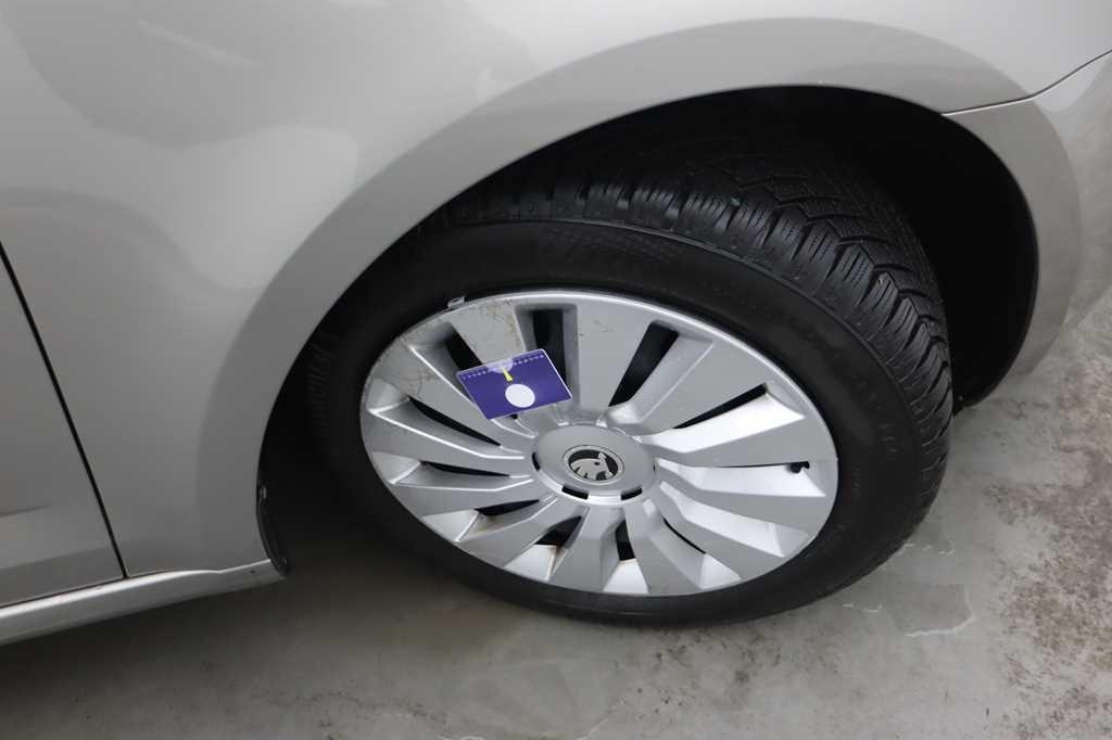 Skoda Octavia Combi 2016 фото 16