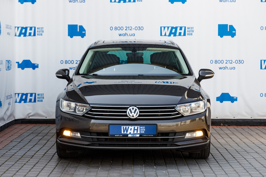 Volkswagen Passat B8 Highline 2015 фото 1