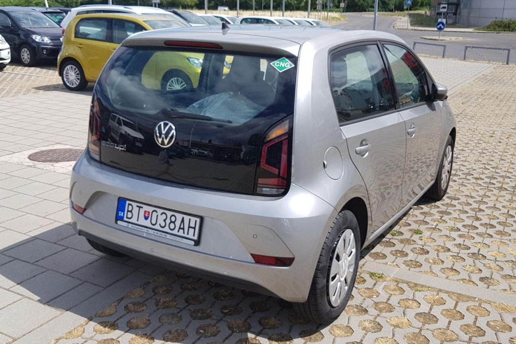 Volkswagen Up 2020 фото 1