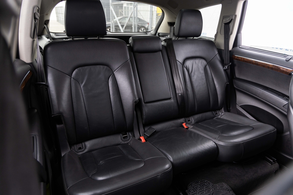 Audi Q7 2015 фото 34