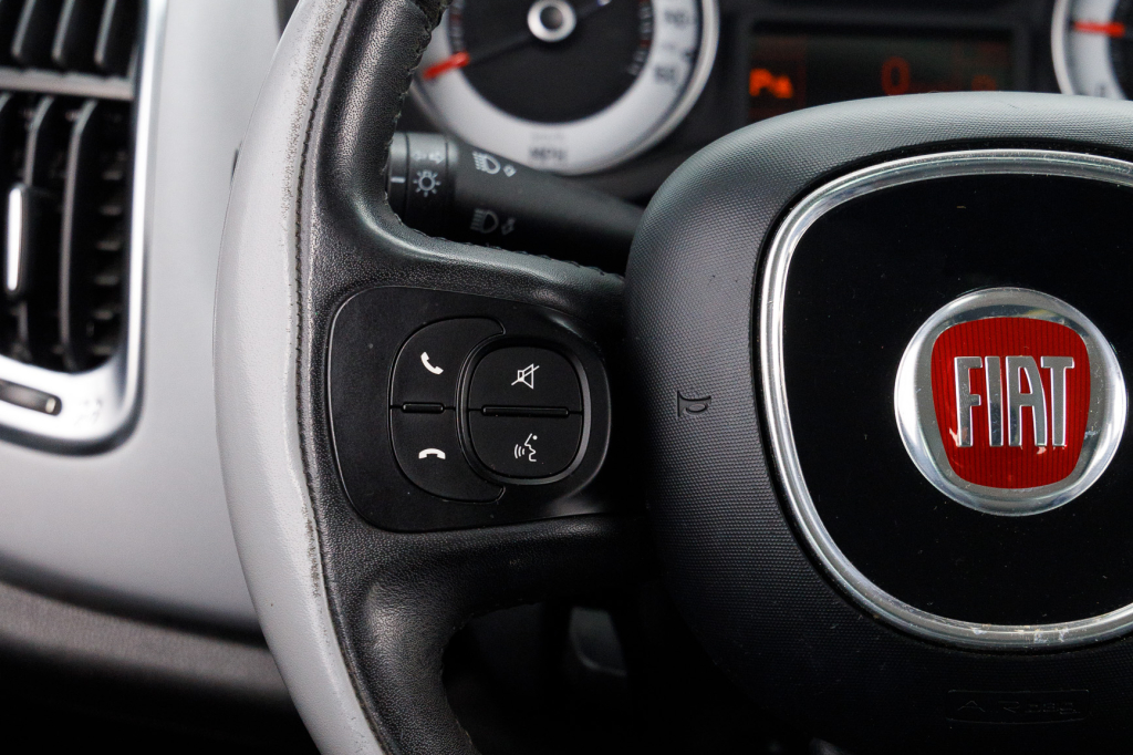 Fiat 500L 2013 photo 15