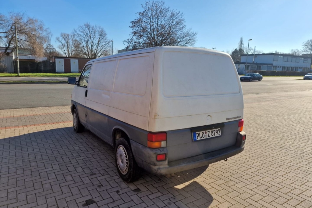 Volkswagen T4 (Transporter) пасс. 1998 photo 2