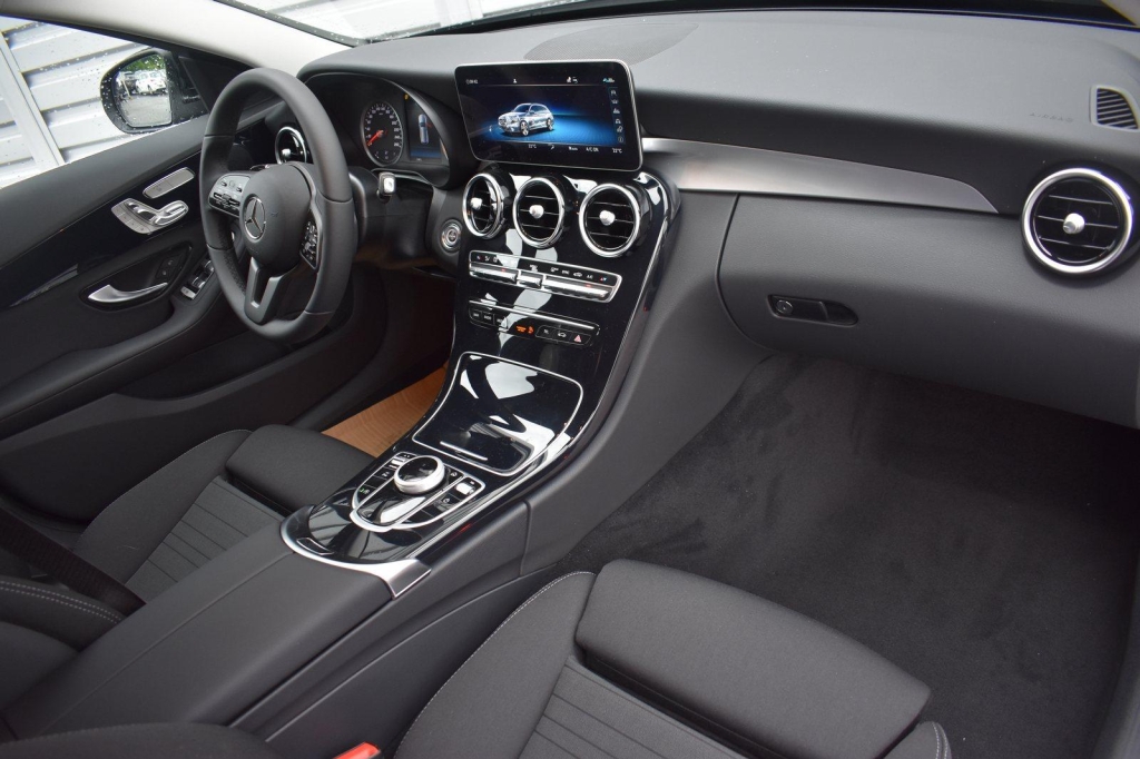 Mercedes-Benz C-Klasse 2021 фото 1