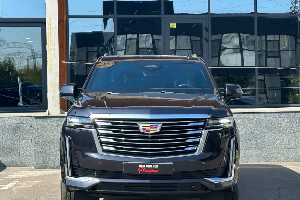 Cadillac Escalade Platinum 4WD 2022 фото 1
