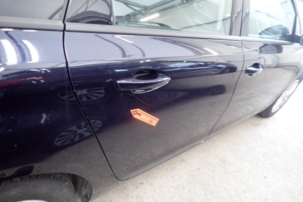 Peugeot 308 2018 фото 25