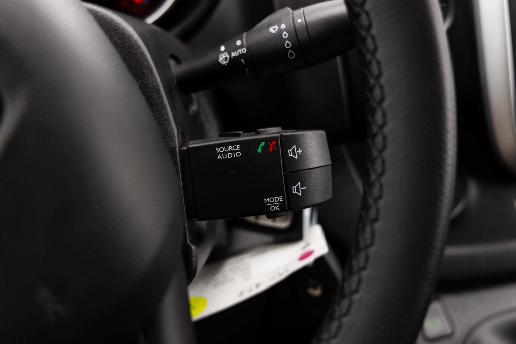 Renault Trafic 2019 фото 19