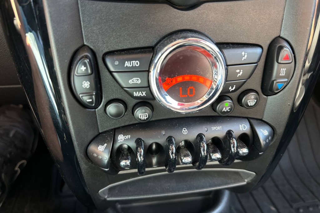 MINI Countryman 2015 фото 17