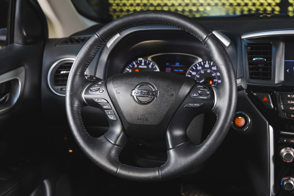 Nissan Pathfinder SV 2019 photo 22