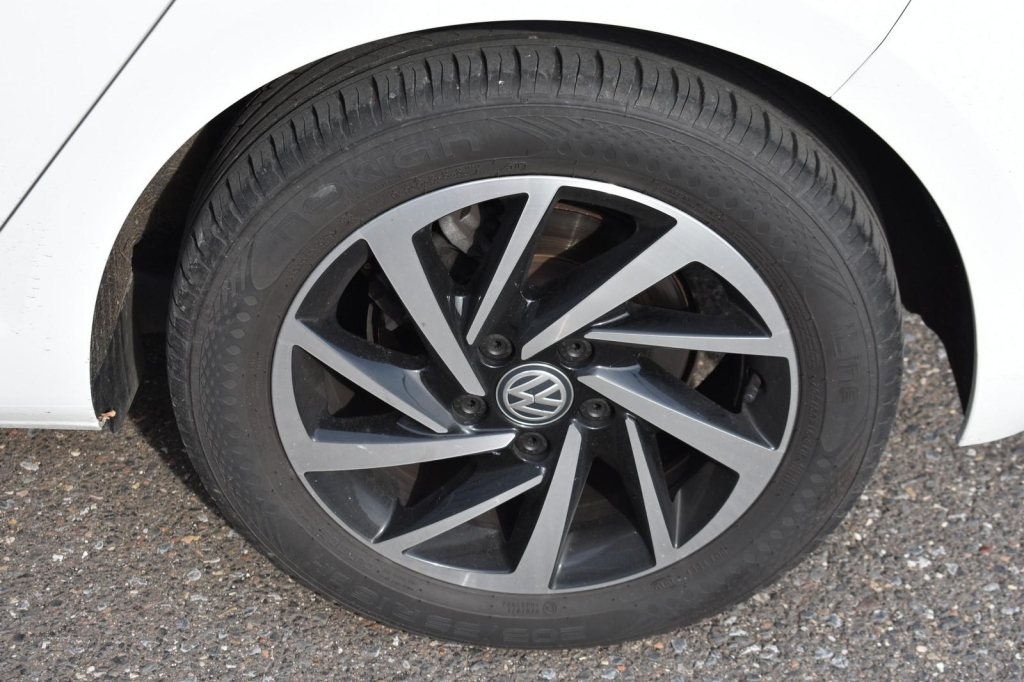 Volkswagen Golf 2018 photo 3