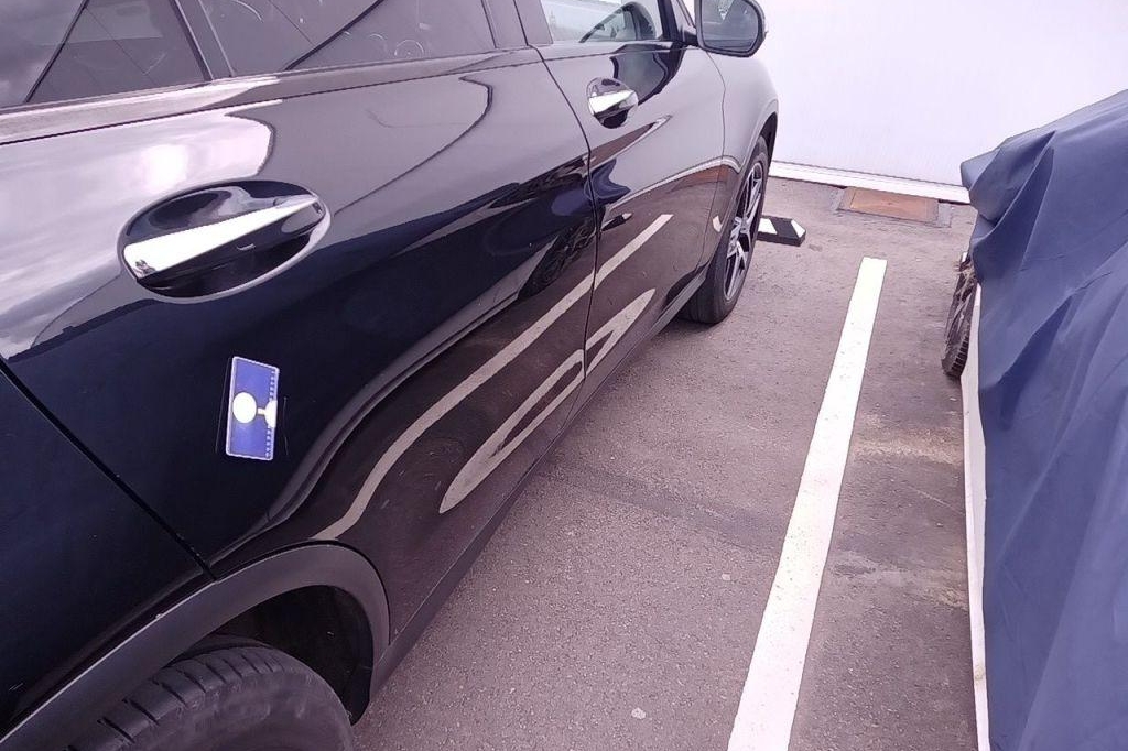 Mercedes-AMG GLC 2017 фото 17