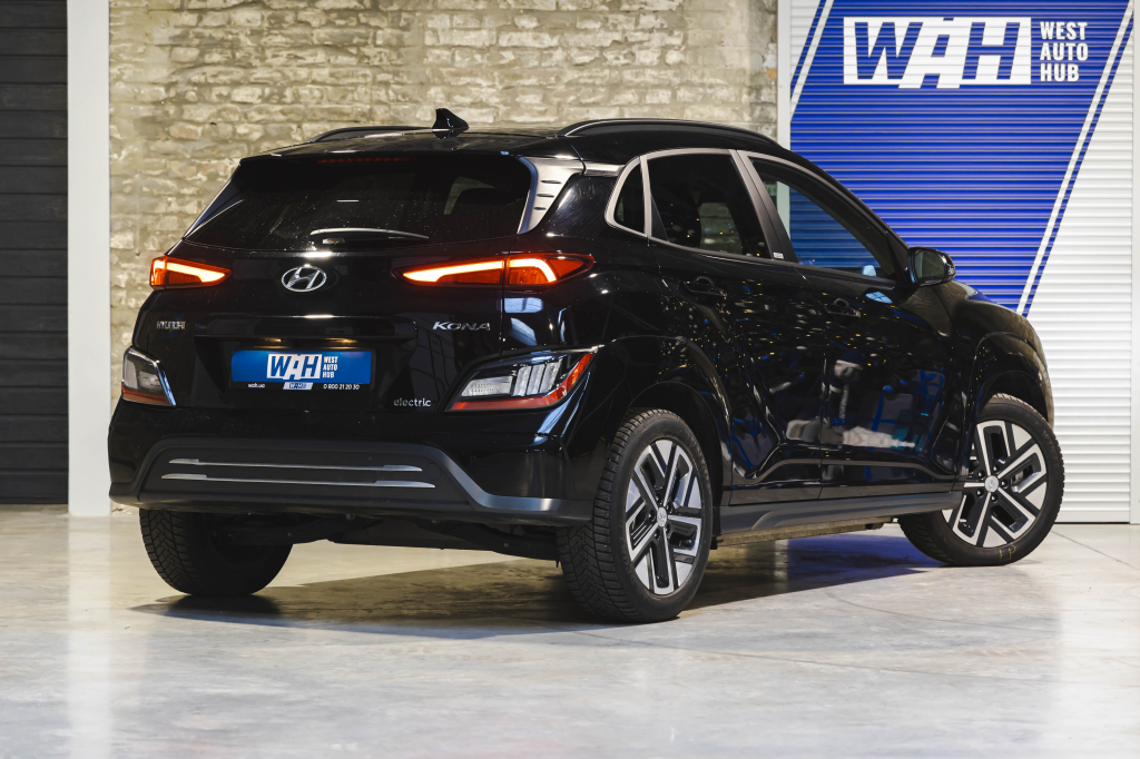 Hyundai Kona Electric 2021 фото 4