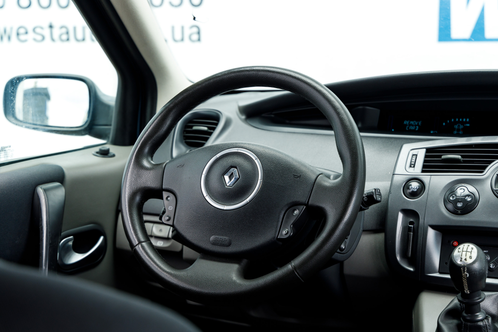 Renault Megane Scenic 2007 фото 20