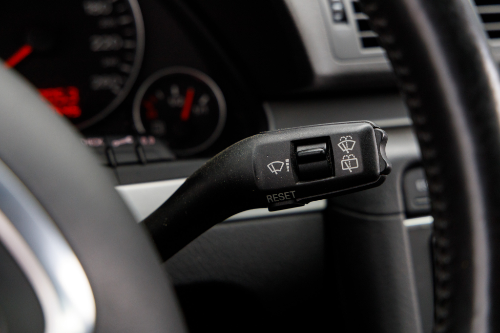 Audi A4 2005 фото 20