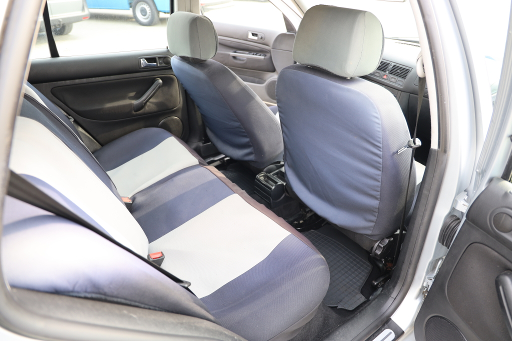 Volkswagen Golf 2001 photo 14