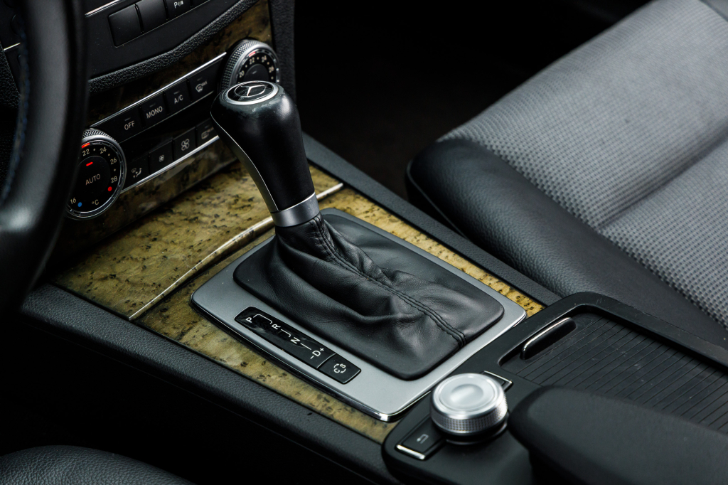 Mercedes-Benz C 220 Avantgarde 2008 photo 17