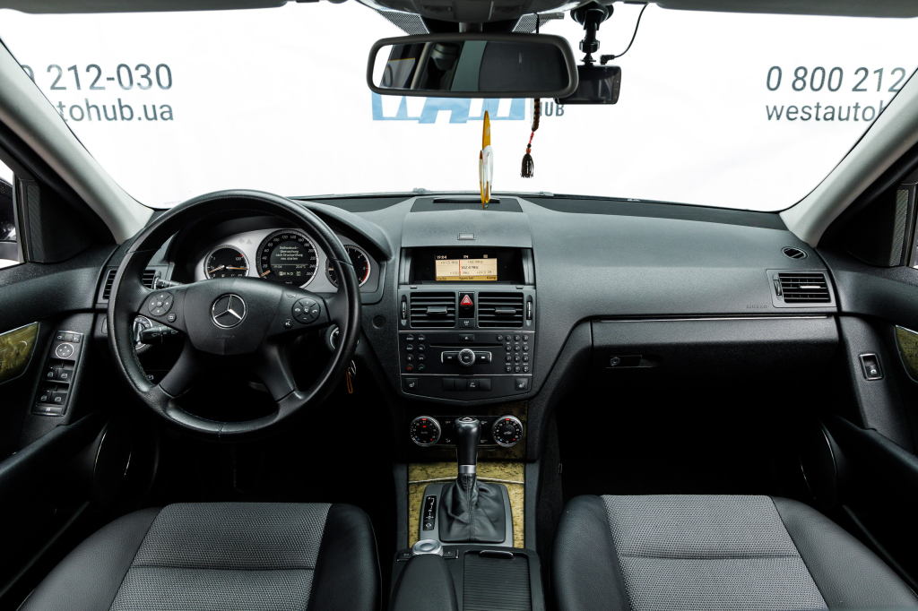 Mercedes-Benz C 220 Avantgarde 2008 photo 12