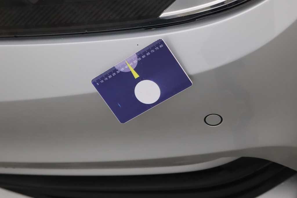 BMW 5 Series 2018 фото 9