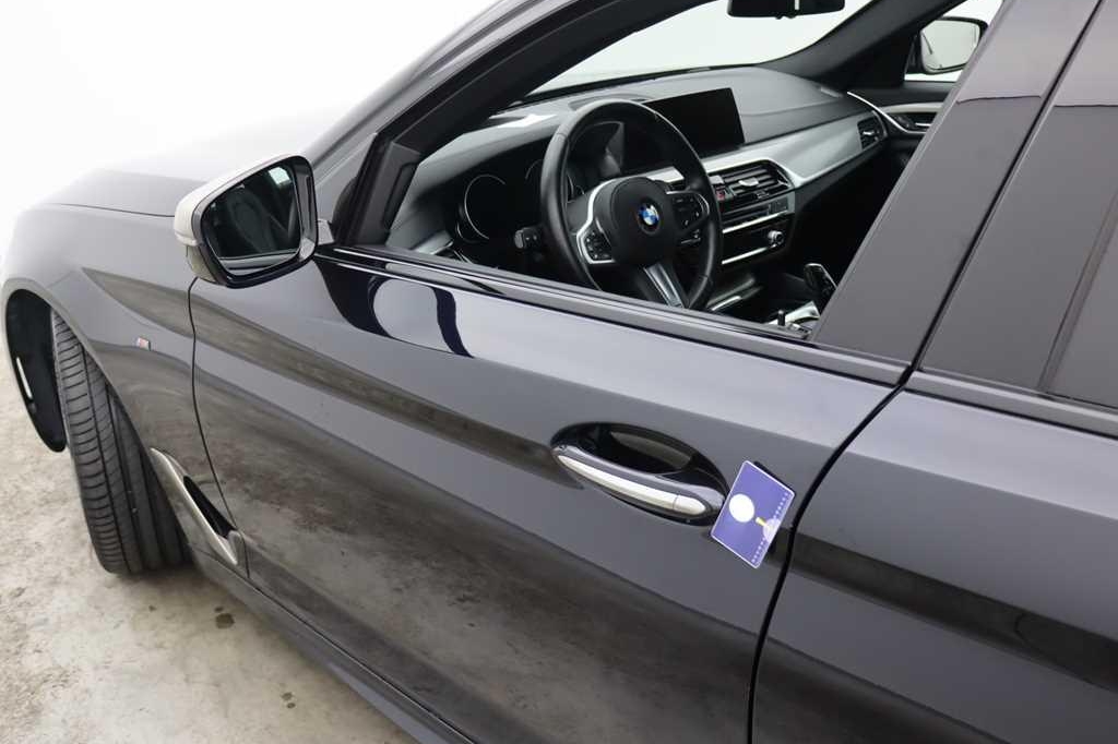 BMW 5 Series 2018 photo 12