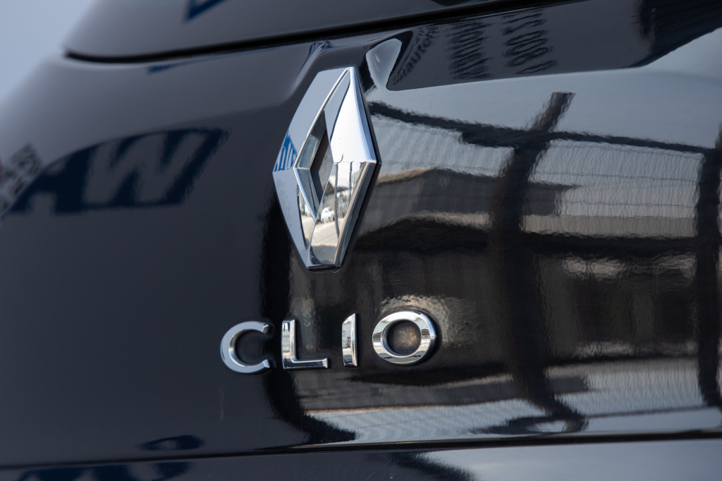 Renault Clio 2015 фото 18