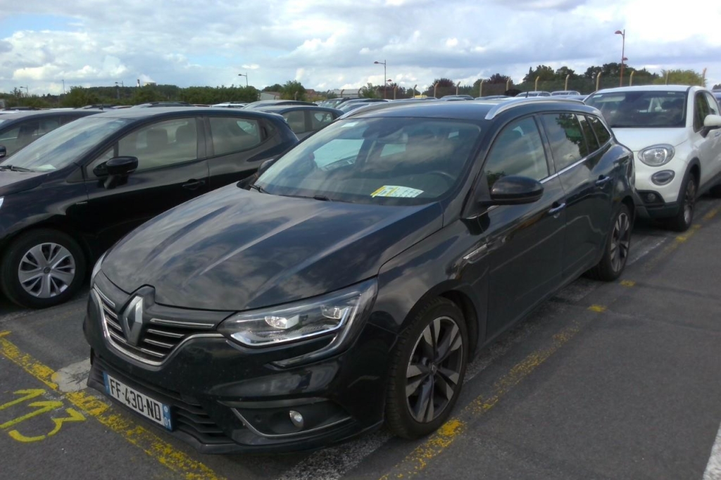 Renault Megane Grandtour 2019 photo 2