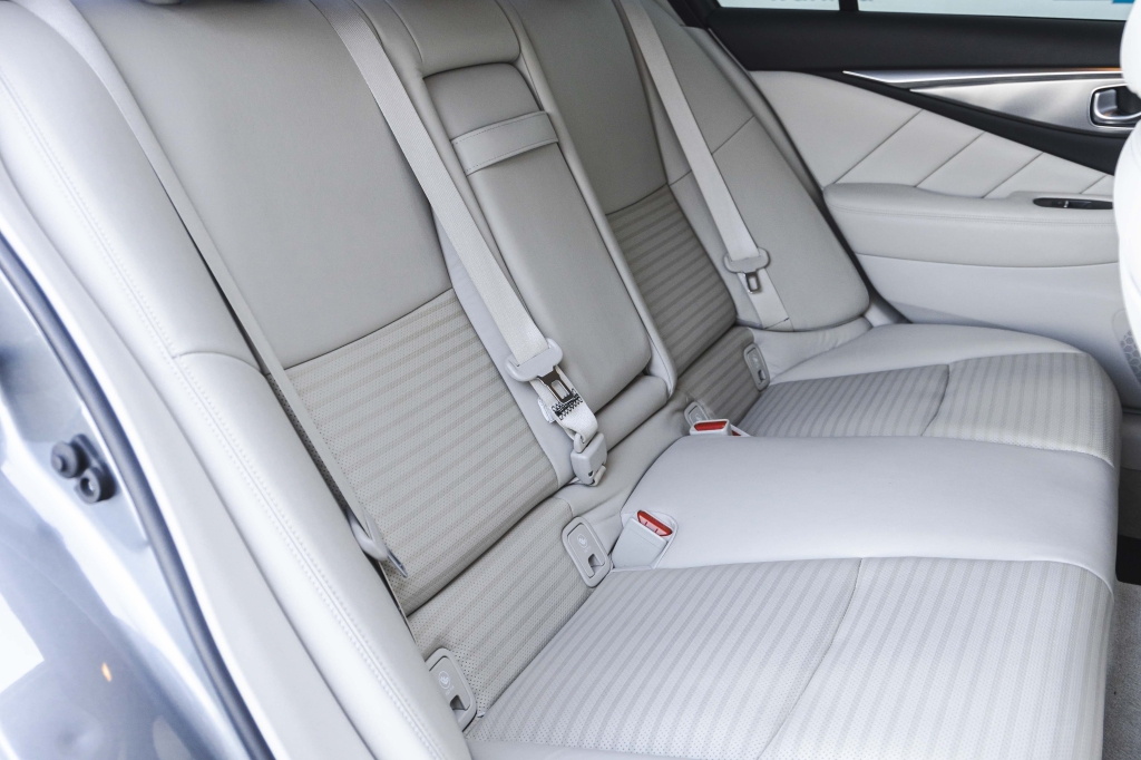 Infiniti Q50 2017 фото 34