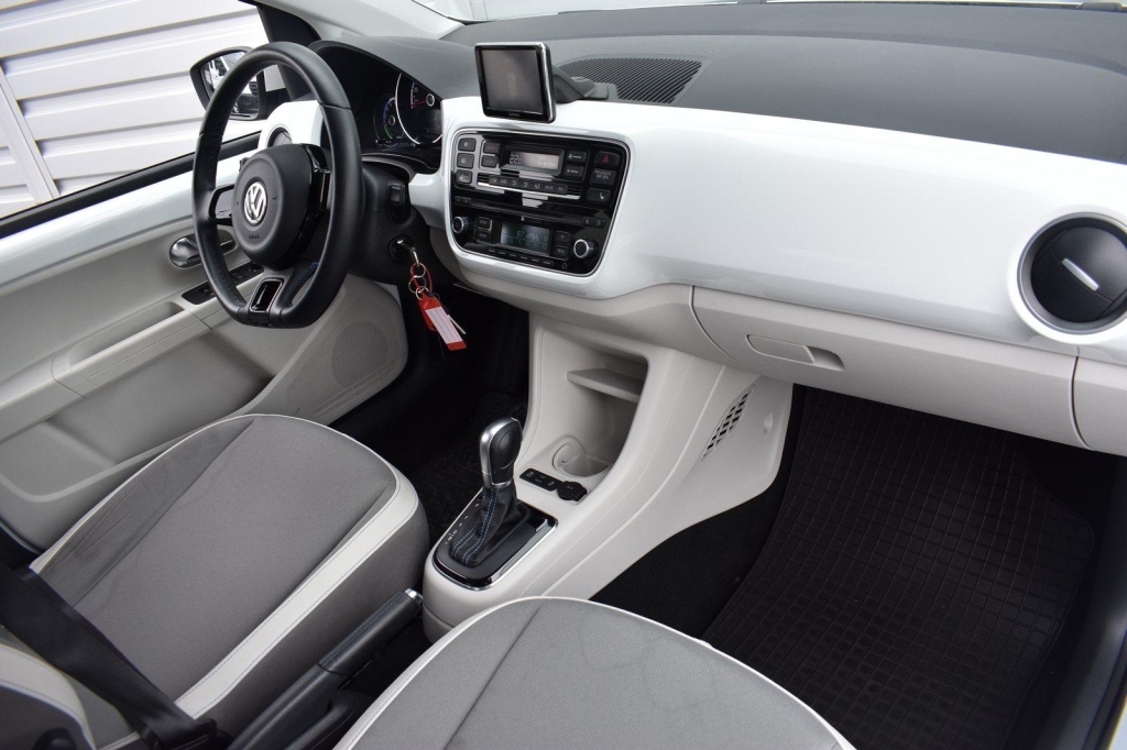 Volkswagen eUp! 2014 фото 1