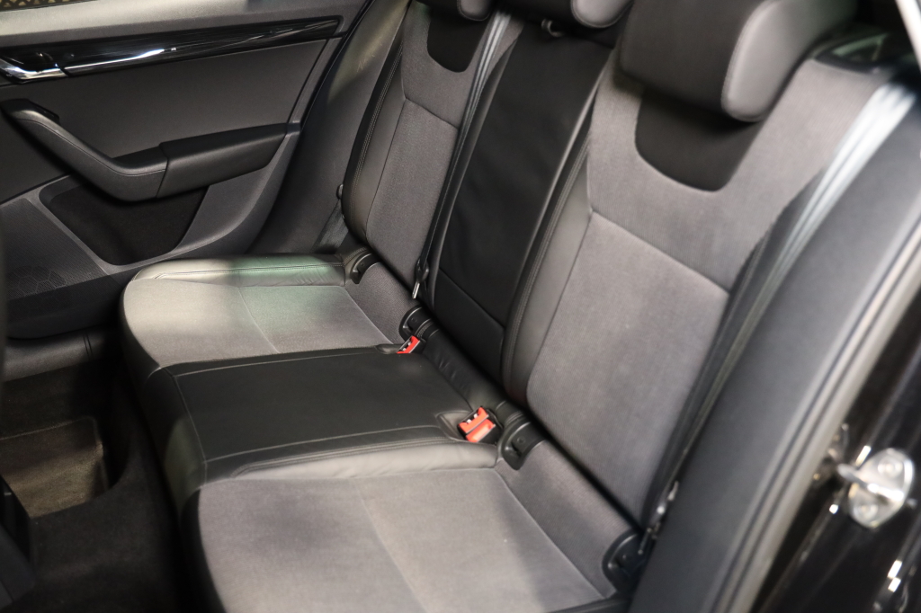 Skoda Octavia 2019 фото 27