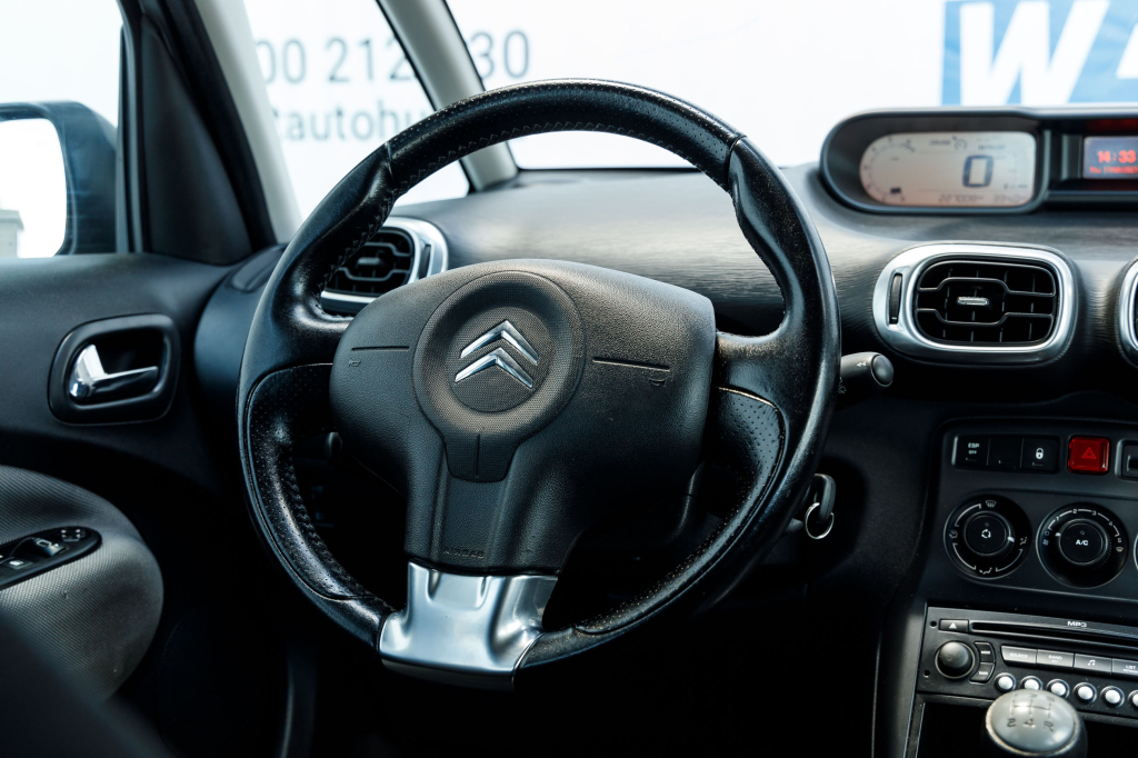 Citroen C3 Picasso 2009 photo 10