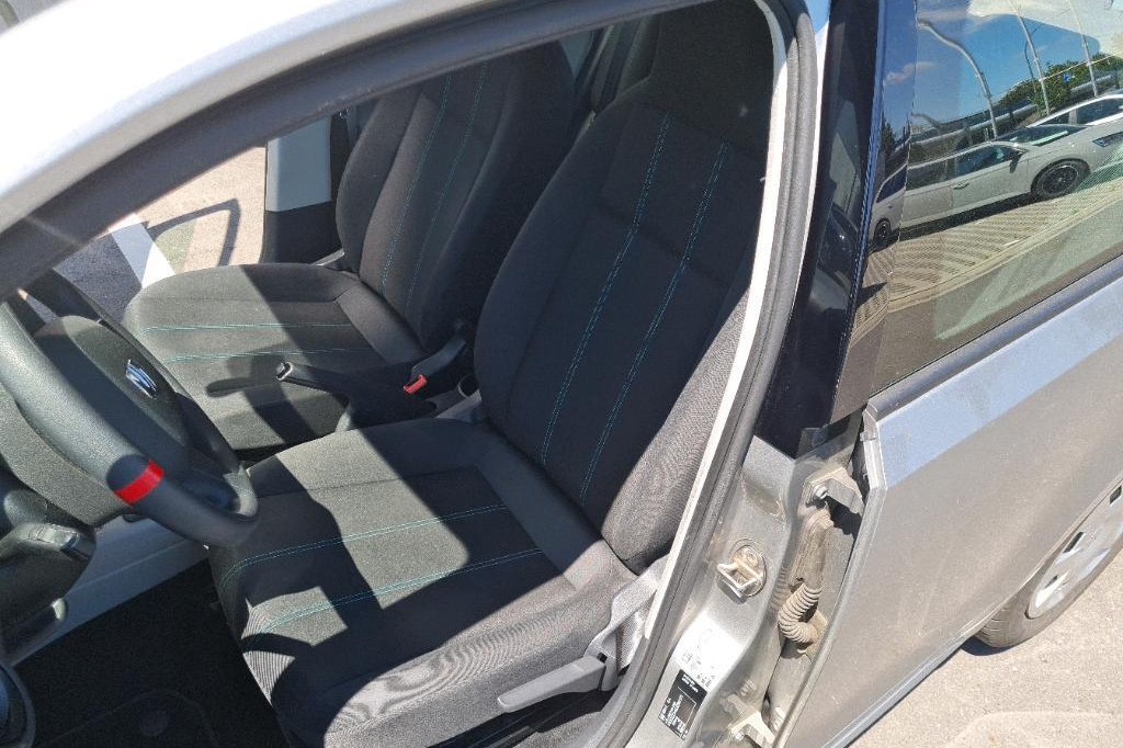 SEAT Mii 2018 photo 17