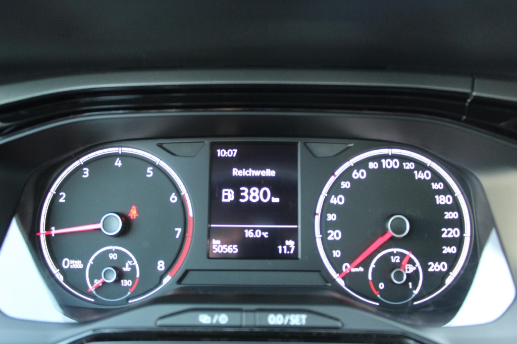 Volkswagen Polo 2019 фото 1