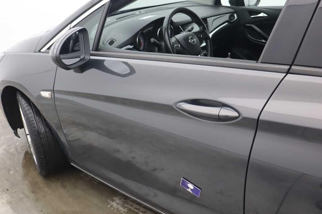 Opel Astra Sports Tourer 2016 фото 20