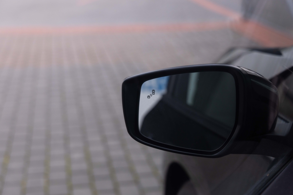 Nissan Leaf 2021 фото 6