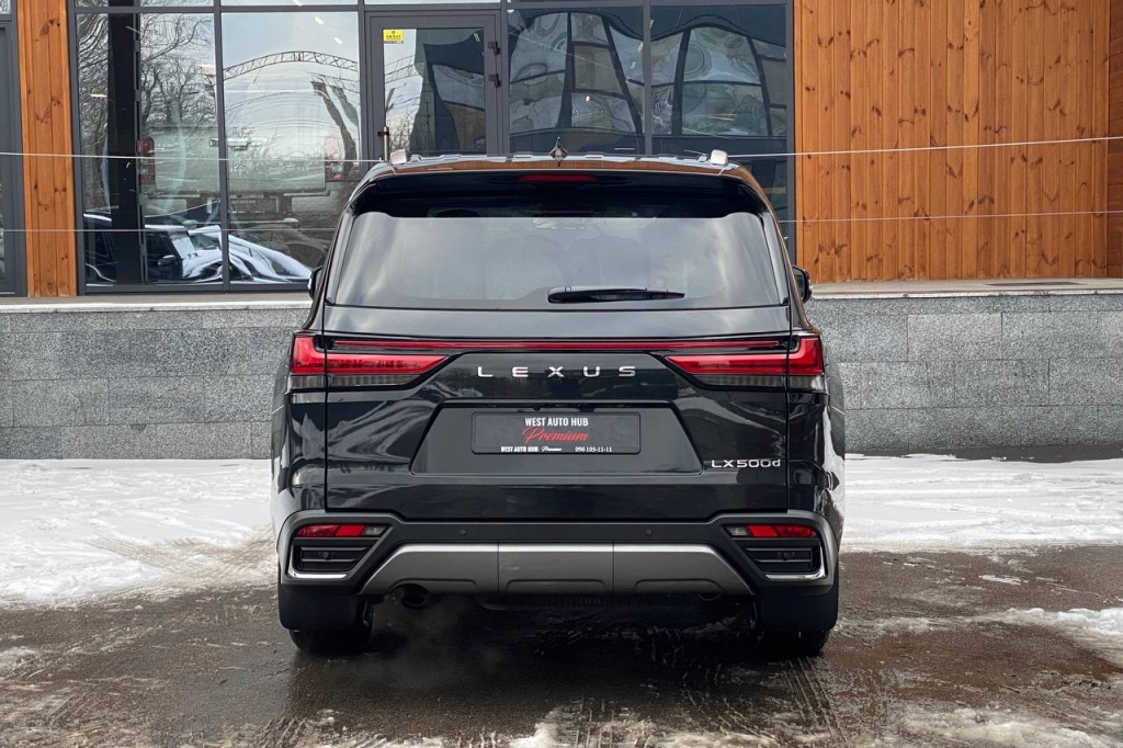 Lexus LX 500d 2022 photo 4