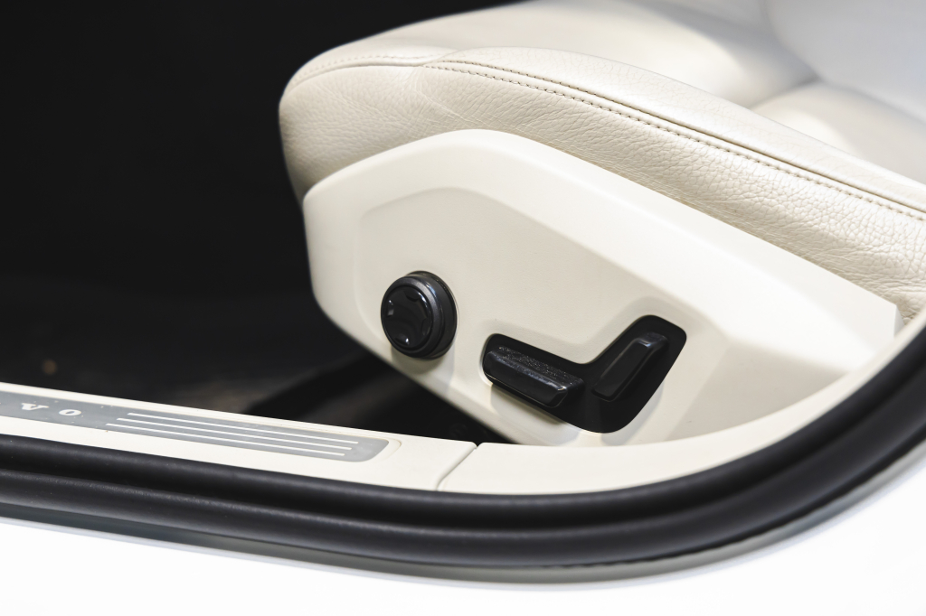 Volvo S90 2018 фото 18