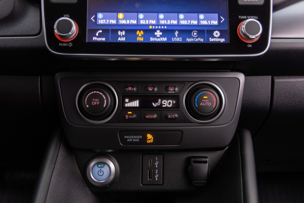 Nissan Leaf 2021 фото 23